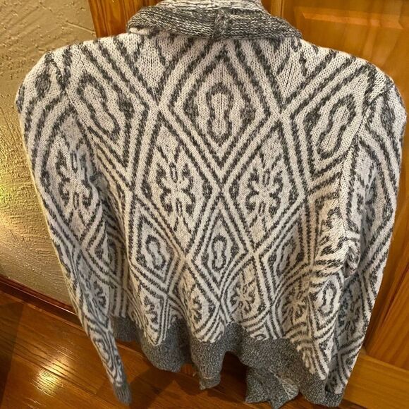 (NWT) Abercrombie & Fitch wool blend cardigan - Picture 5 of 6